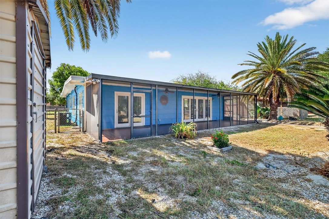 3231 Jamaica Dr Property Photo 32