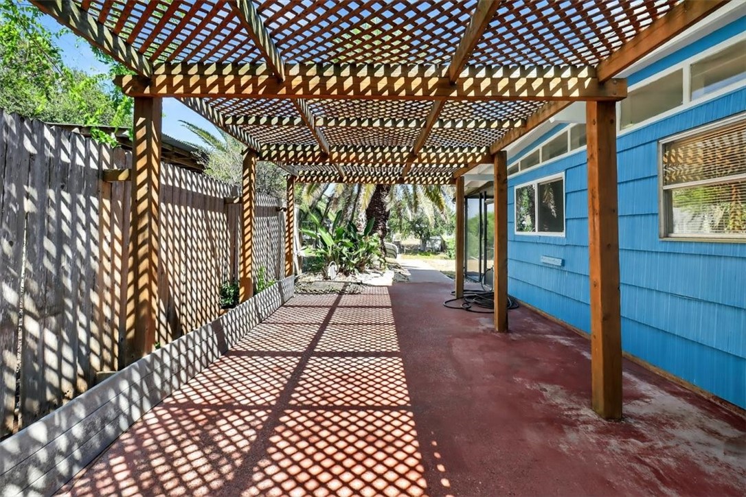 3231 Jamaica Dr Property Photo 37