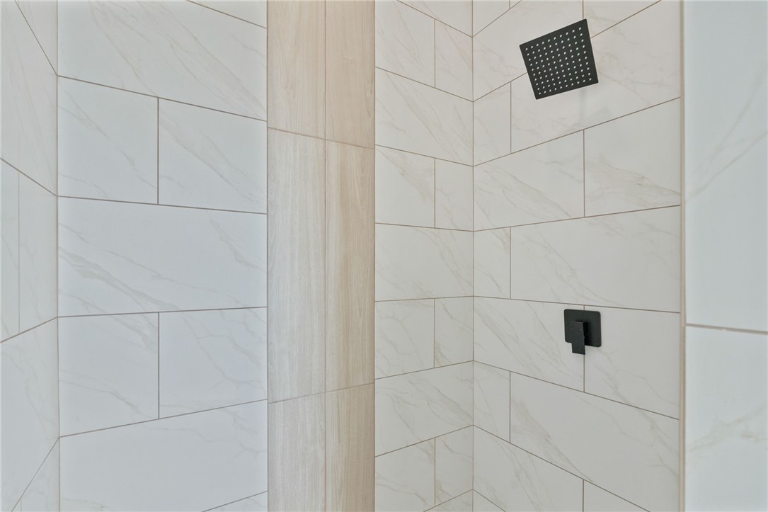 6722 La Salle Dr Property Photo 14