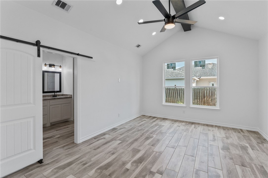 6722 La Salle Dr Property Photo 19