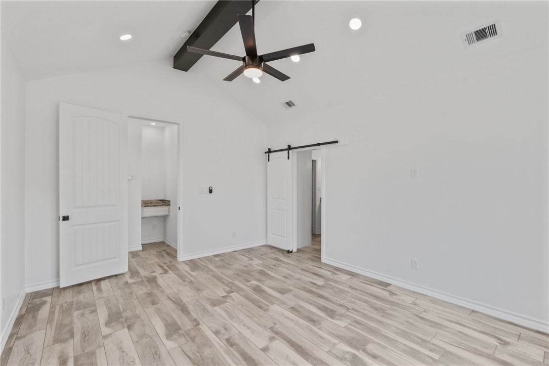 6722 La Salle Dr Property Photo 20