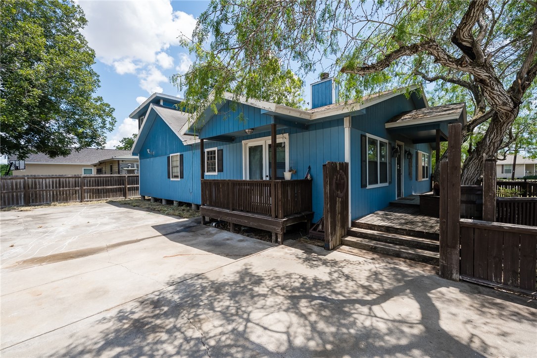 153 Avenue C Property Photo 7