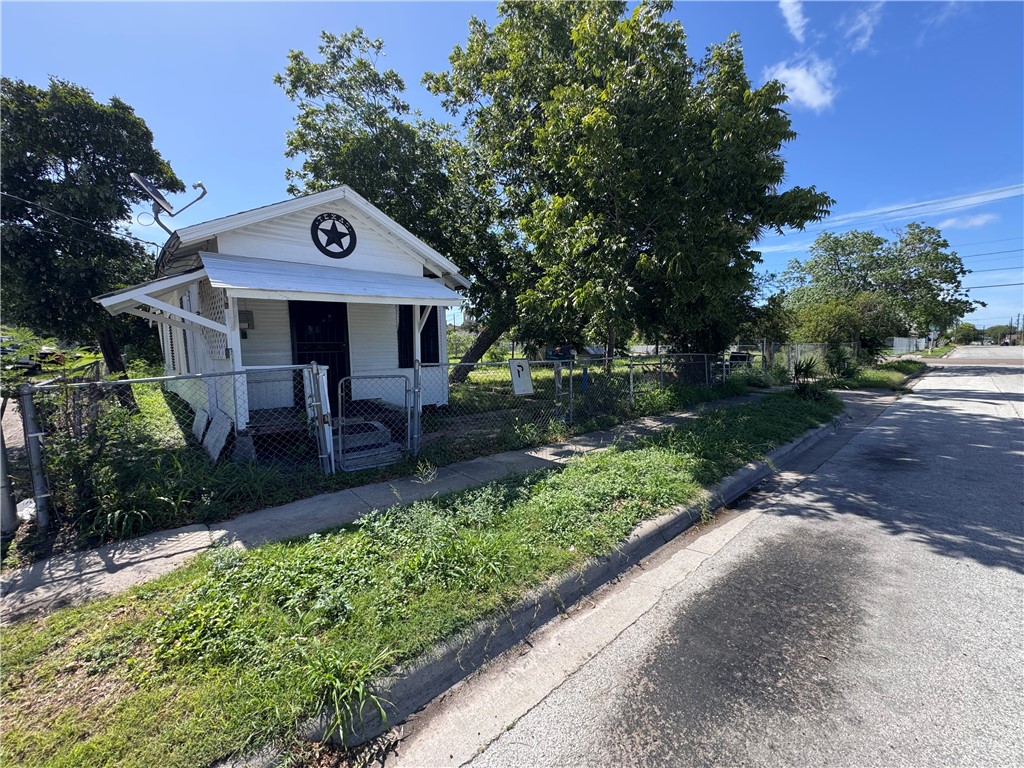 510 Josephine St Property Photo 1