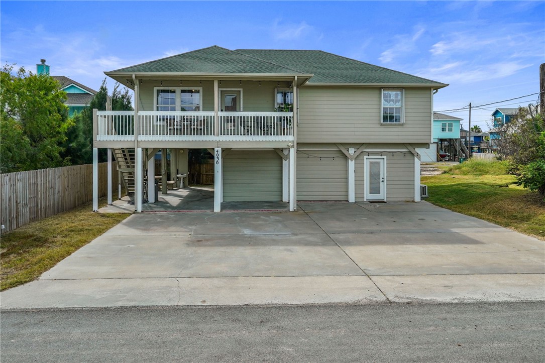 4030 Walker Dr Property Photo 1