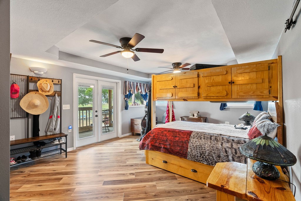 25027 Lakeshore Dr Property Photo 14