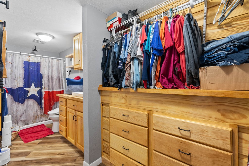 25027 Lakeshore Dr Property Photo 18