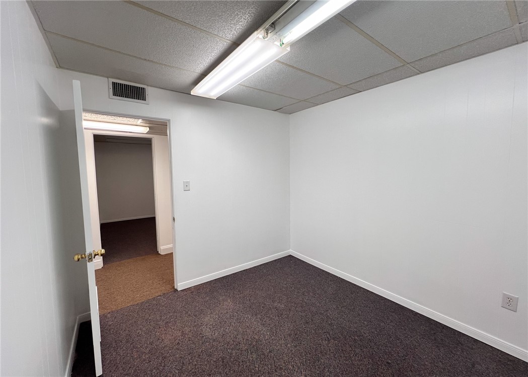 333 W Broadway Ave Property Photo 15