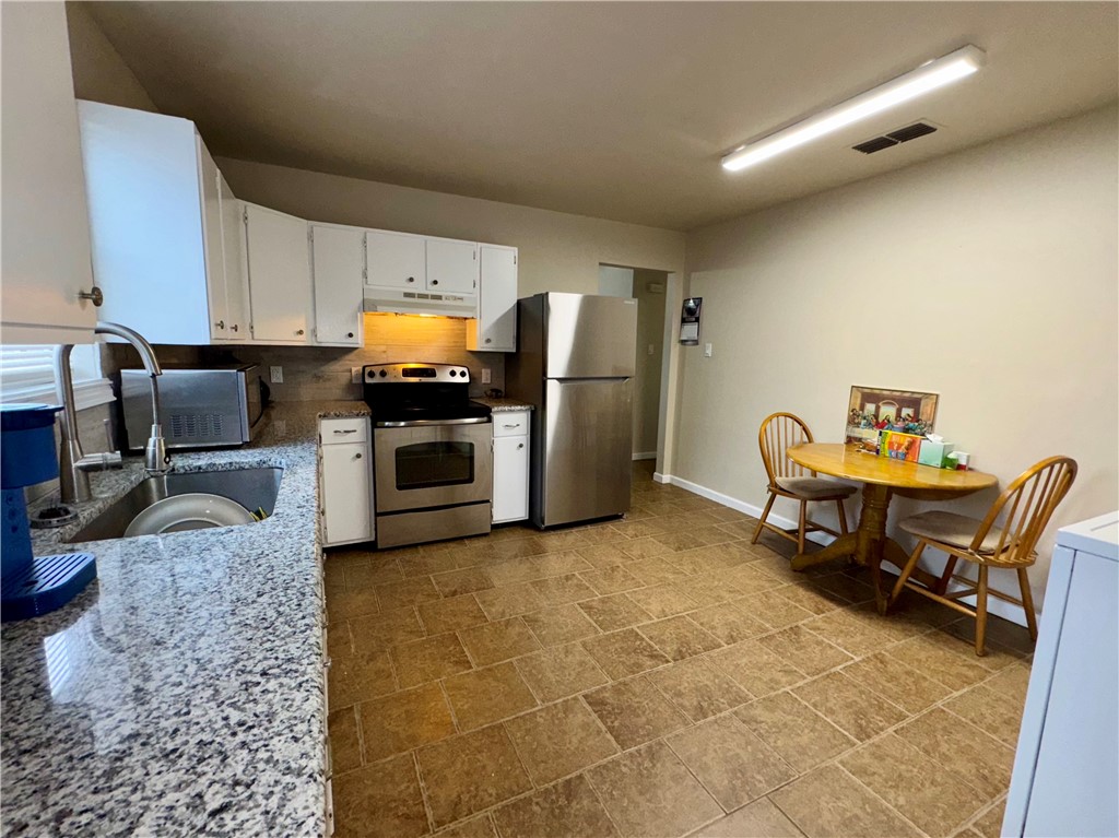 1934 Crestmont Property Photo 7