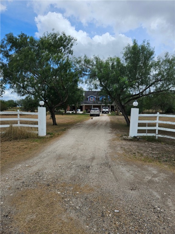 211 County Road 310 Property Photo 1