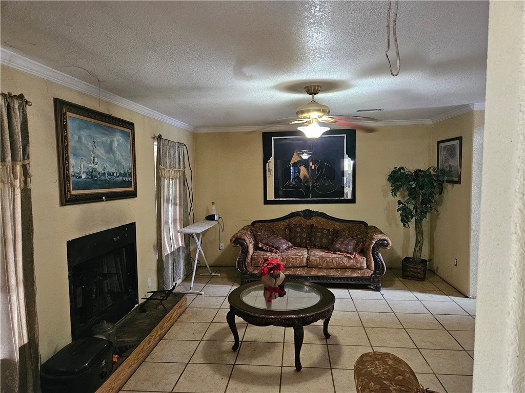 211 County Road 310 Property Photo 10