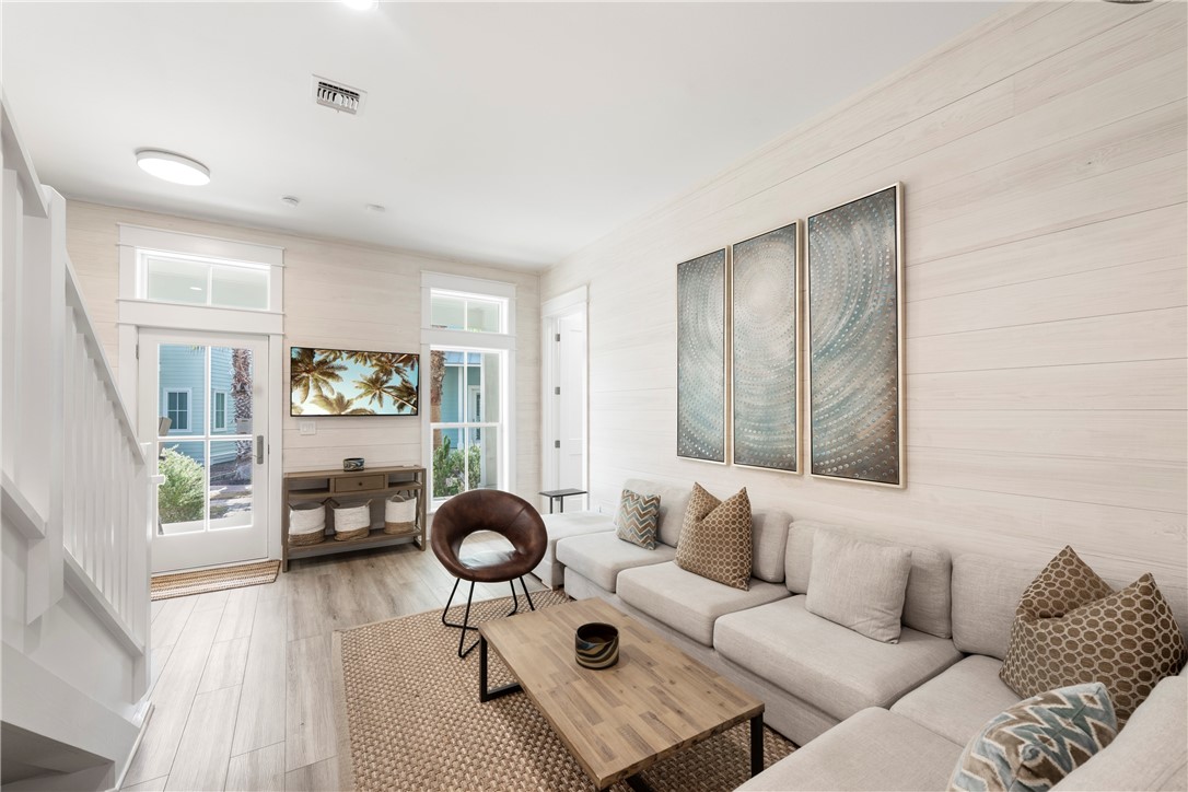 204 Round Road Property Photo 12