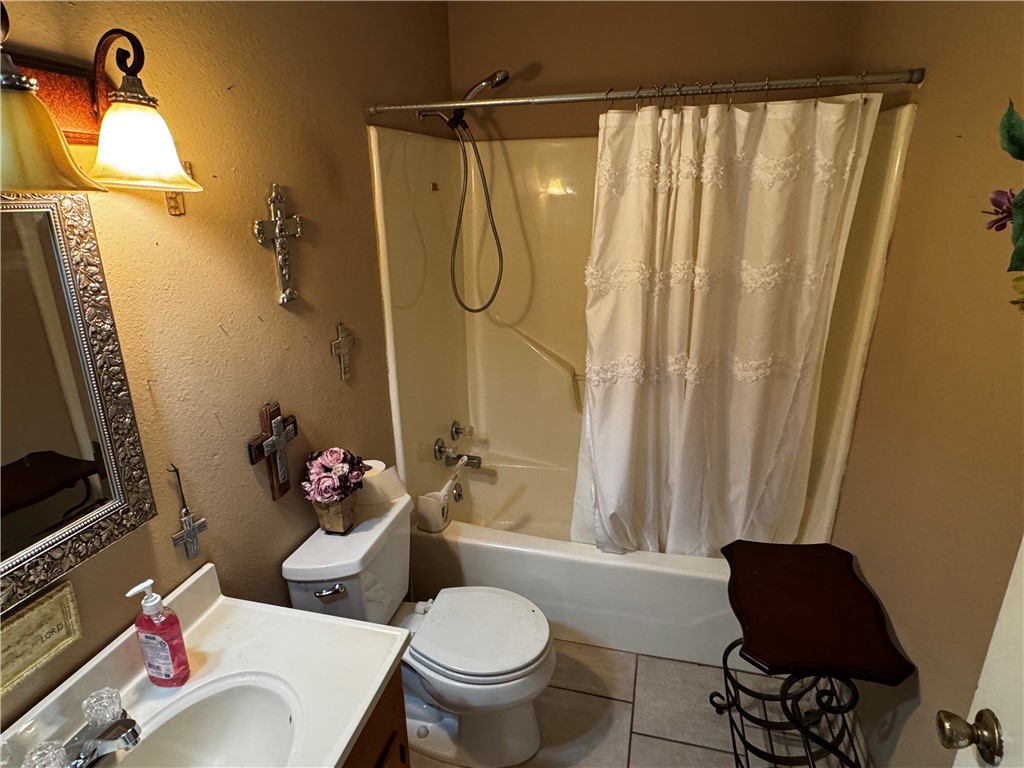 1800 Hackberry St Property Photo 12