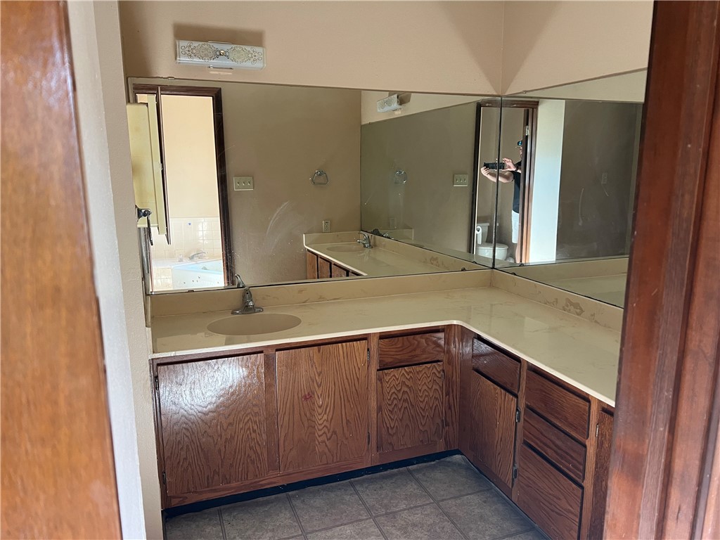 4401 River Valley Dr 206 Property Photo 17