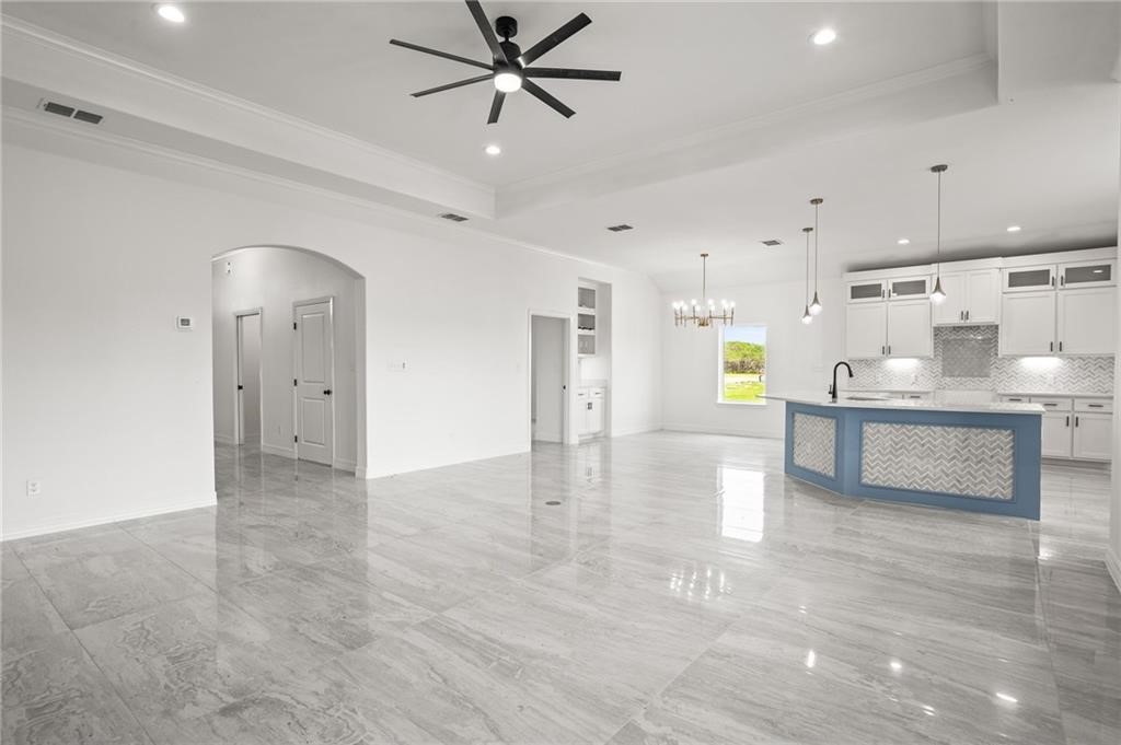 113 Traditions Dr Property Photo 6