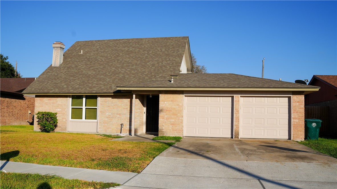 5730 Crestwood Dr Property Photo 1