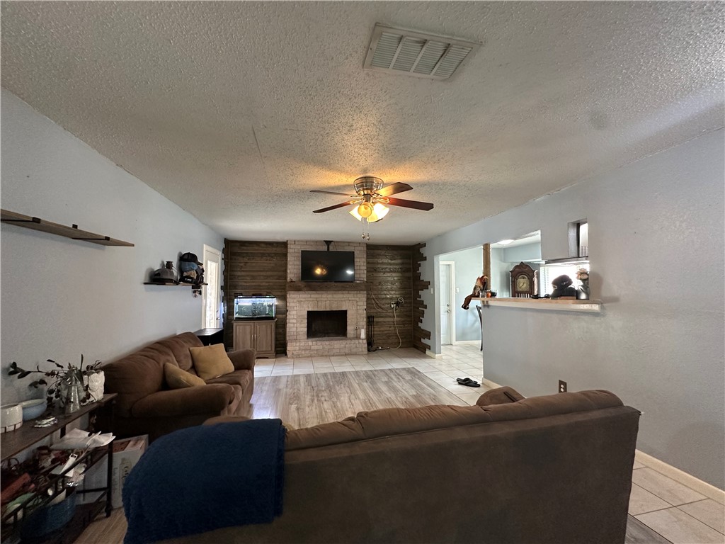 1603 Cheyenne St Property Photo 3