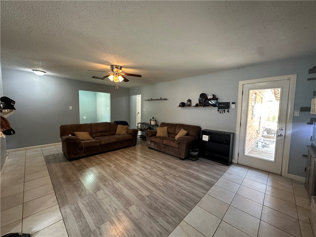 1603 Cheyenne St Property Photo 5