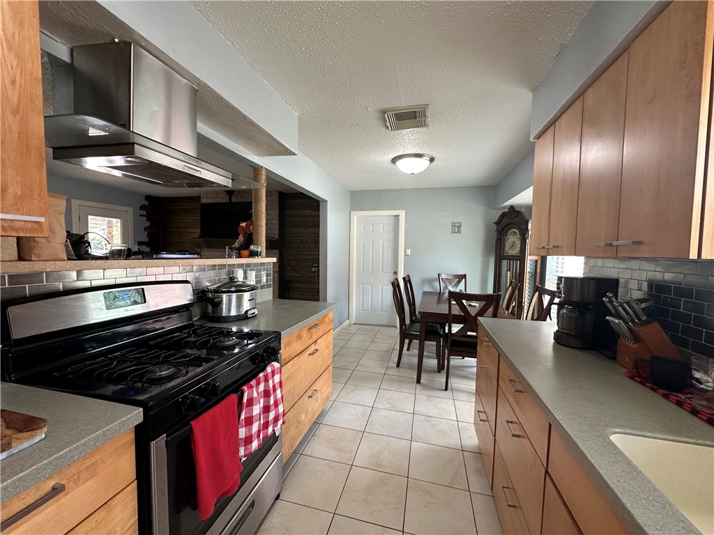 1603 Cheyenne St Property Photo 6