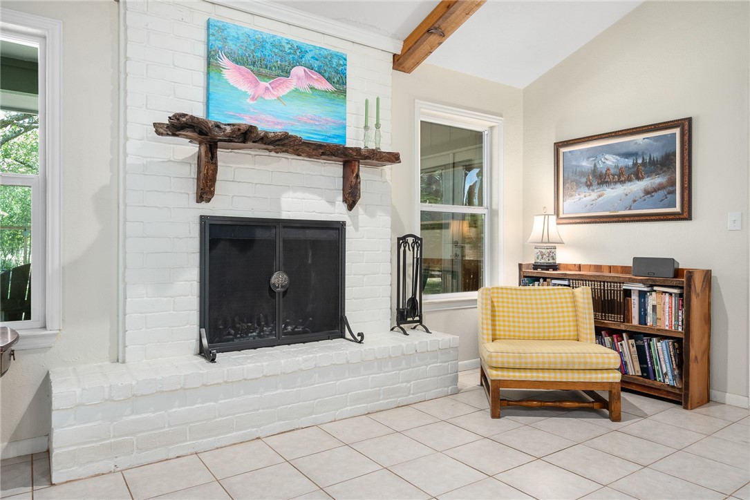 23 S Lake Dr Property Photo 8