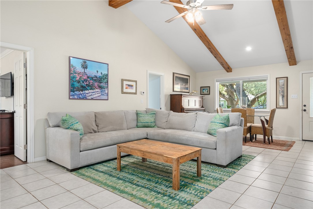 23 S Lake Dr Property Photo 9