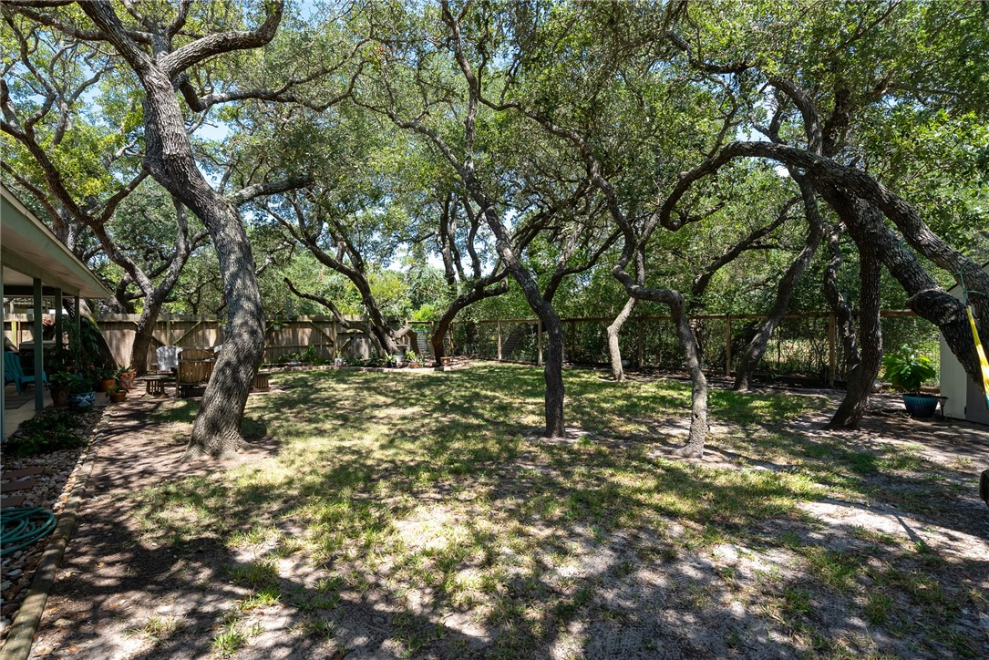 23 S Lake Dr Property Photo 27