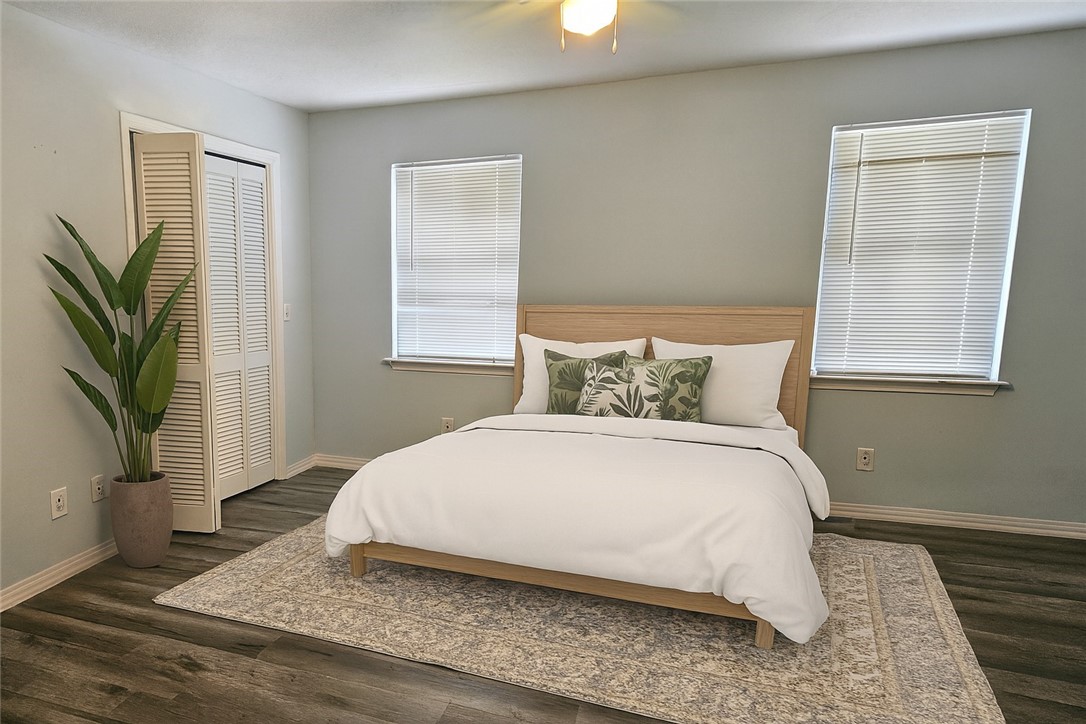 527 Steart St Property Photo 14