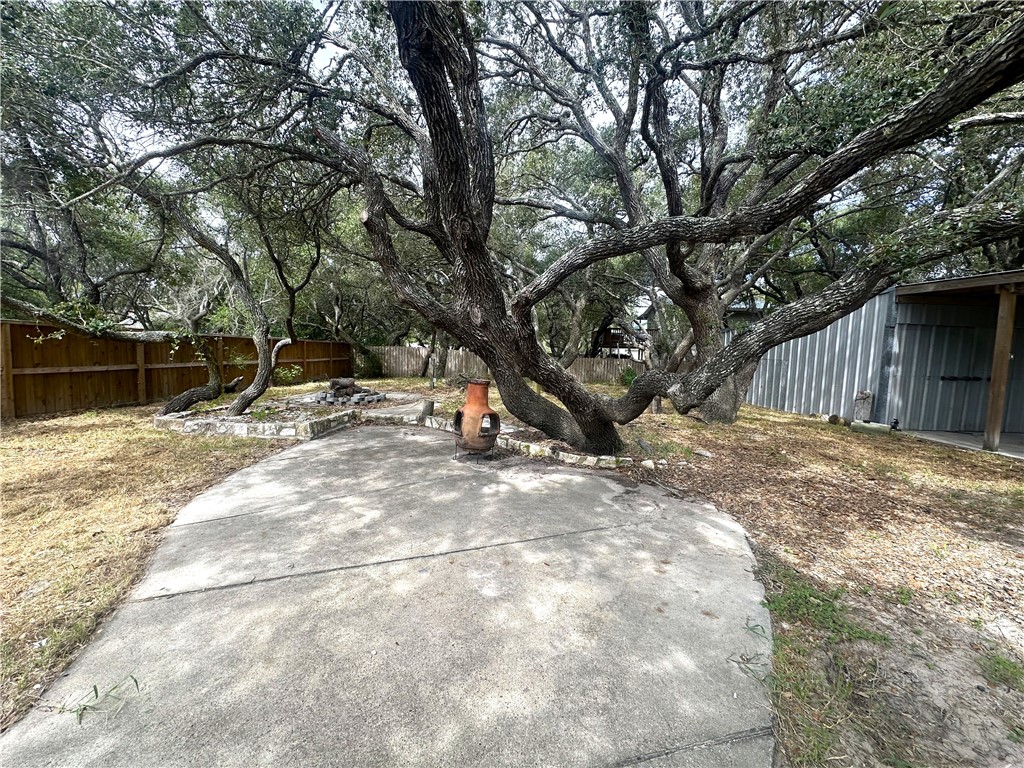 527 Steart St Property Photo 30