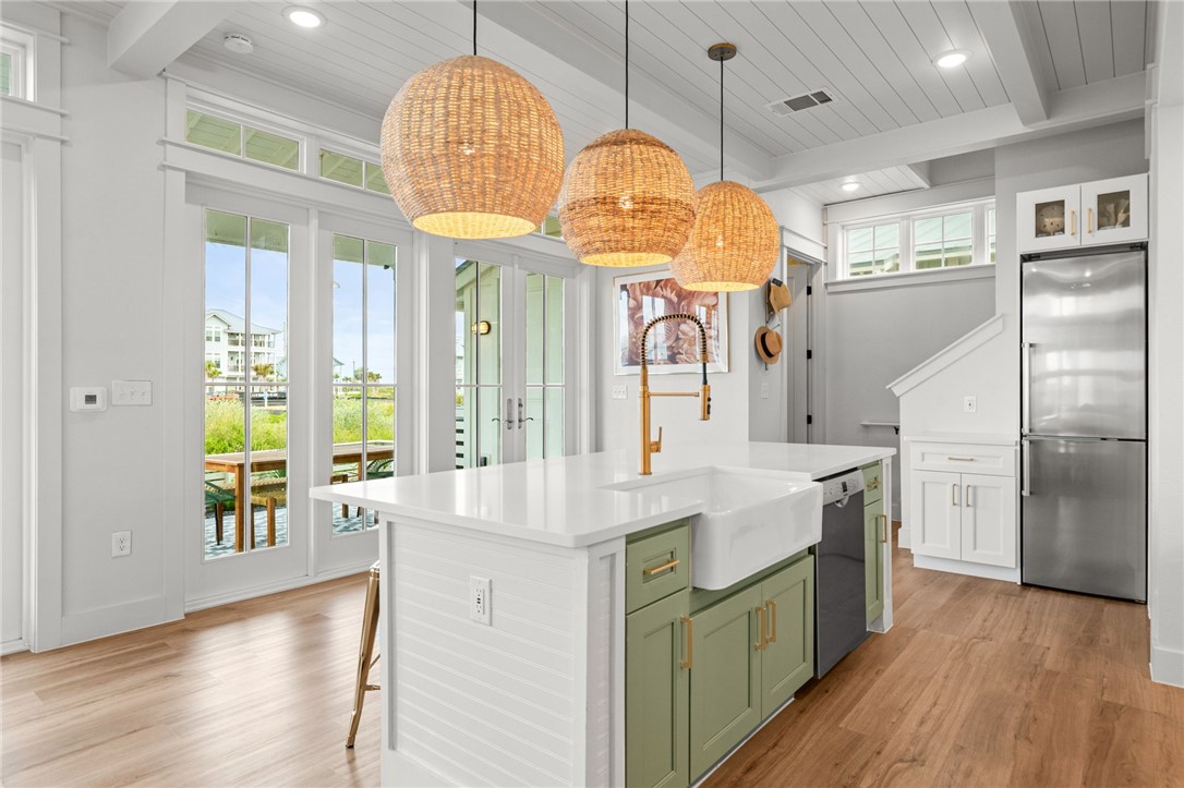 673 Center Square South 9 Property Photo 8