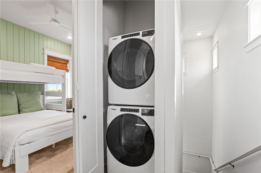 673 Center Square South 9 Property Photo 22