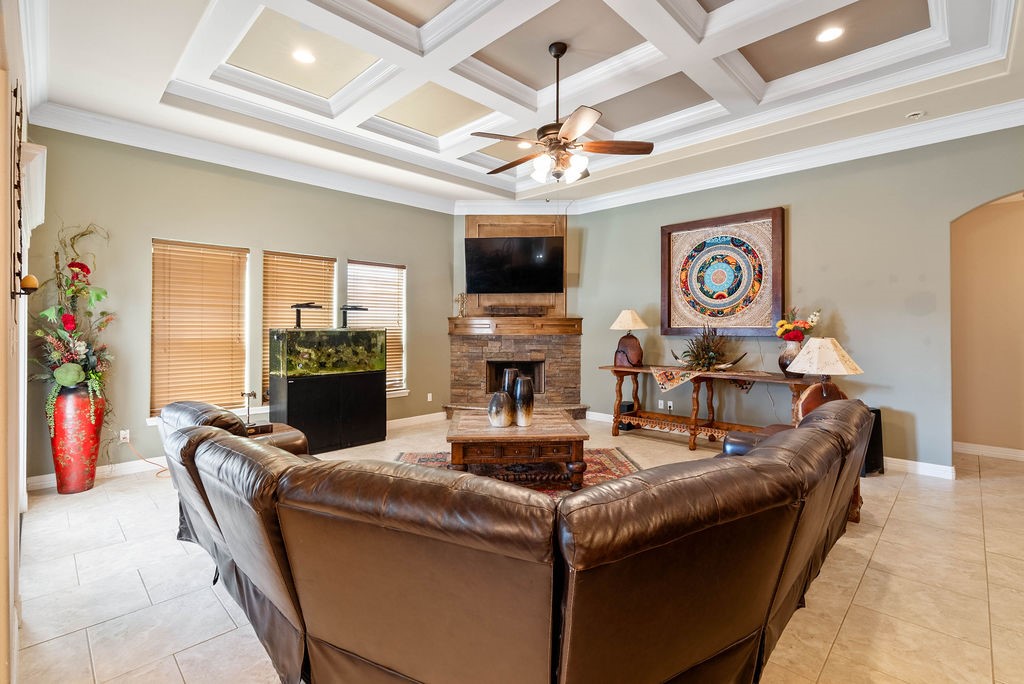 8234 Merlin Pl Property Photo 6