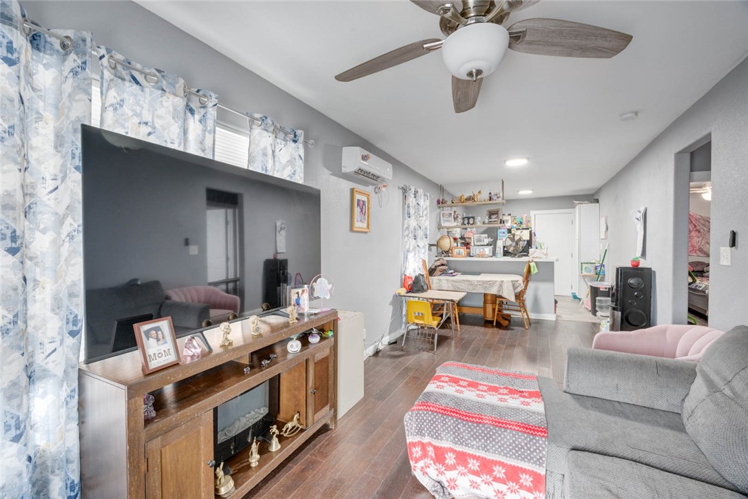 9038 Stock Dr Property Photo 2