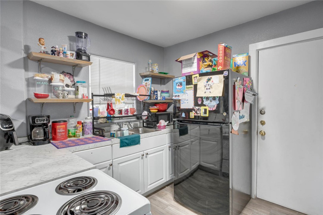 9038 Stock Dr Property Photo 4