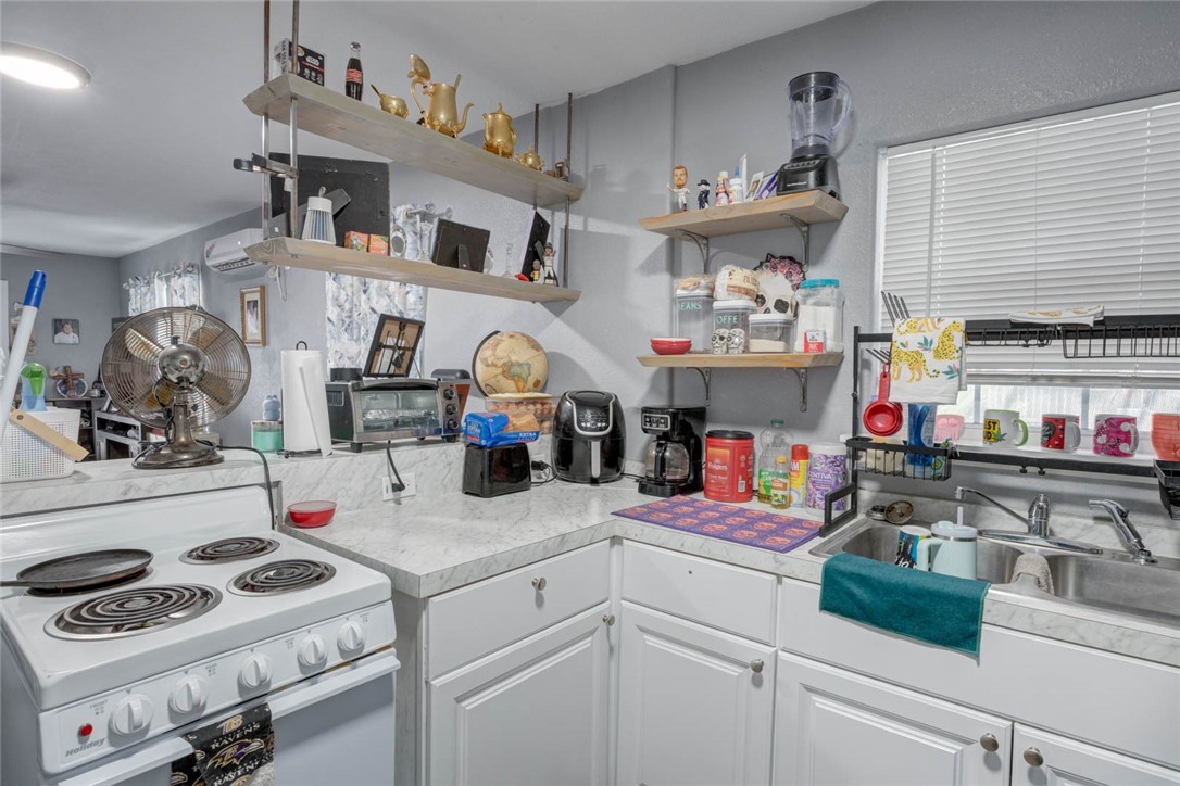 9038 Stock Dr Property Photo 5