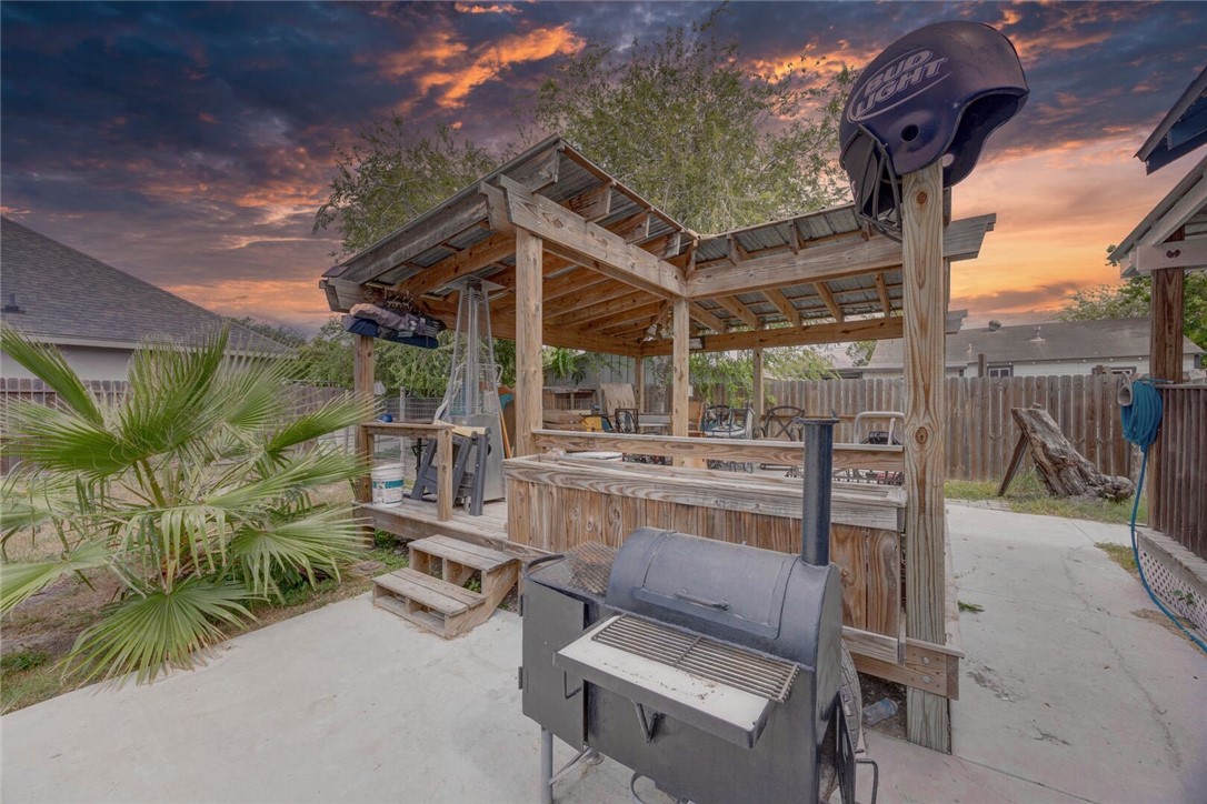 9038 Stock Dr Property Photo 17