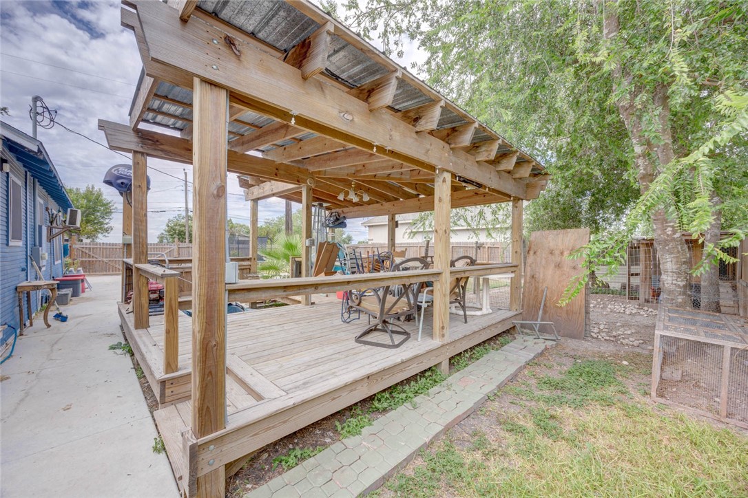 9038 Stock Dr Property Photo 18