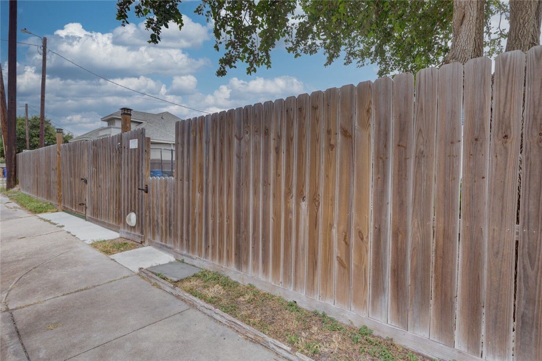 9038 Stock Dr Property Photo 21