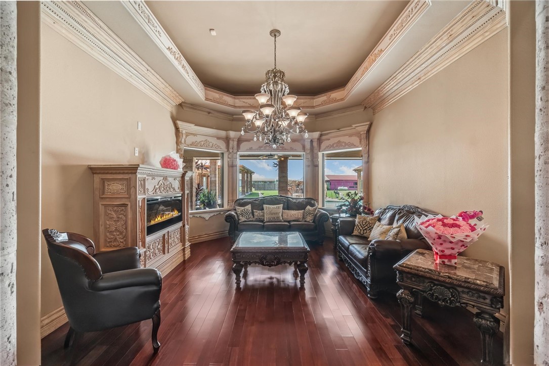 221 W Sage Property Photo 9