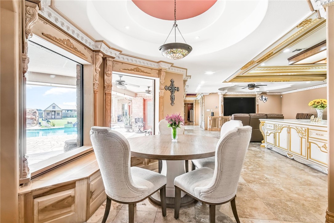 221 W Sage Property Photo 14