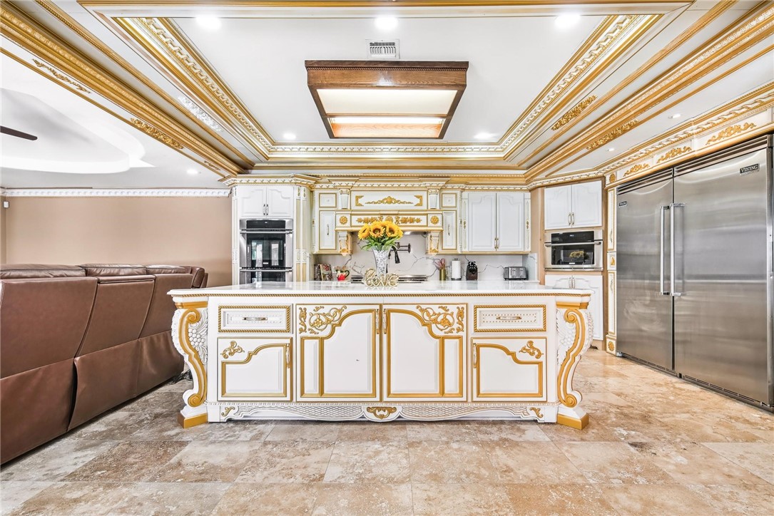 221 W Sage Property Photo 15