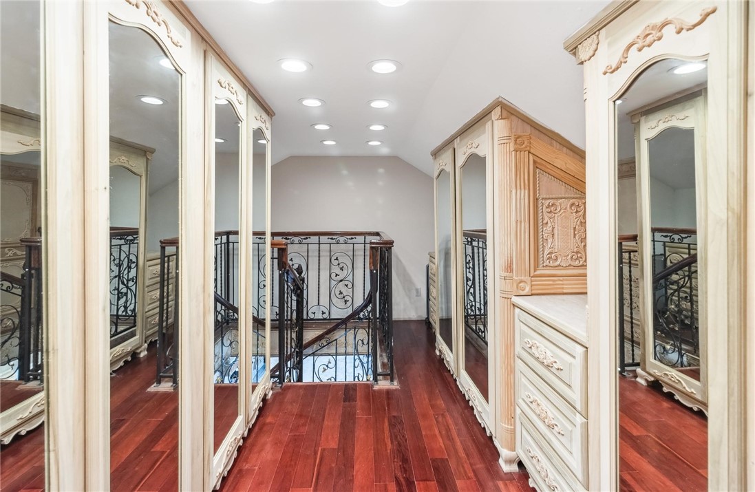 221 W Sage Property Photo 25