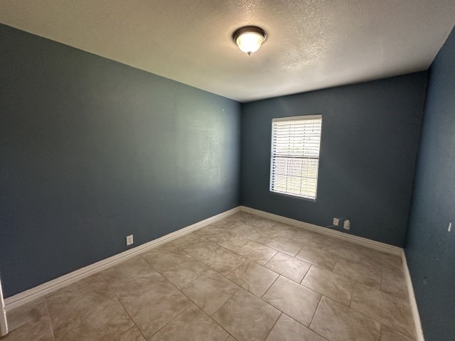 1014 E Huntington St Property Photo 12