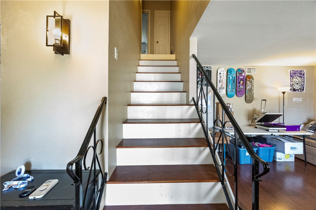 224 Pecos St Property Photo 9