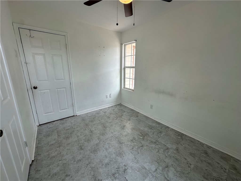 113 Lee Ave Property Photo 7