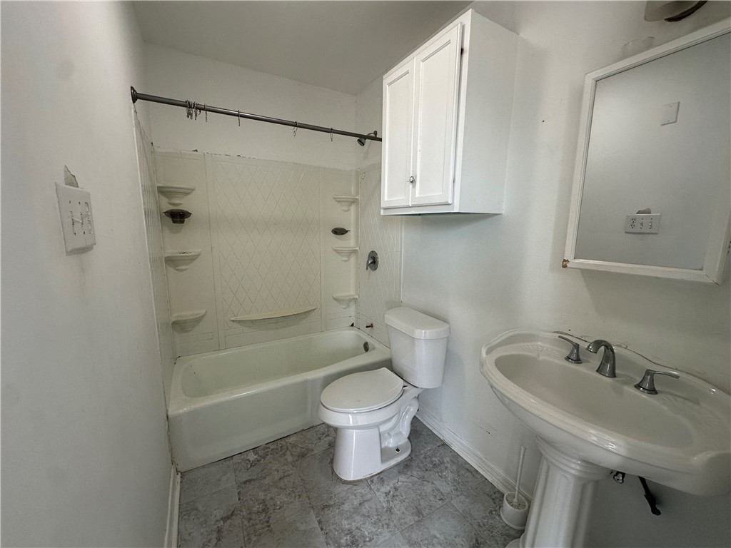 113 Lee Ave Property Photo 10