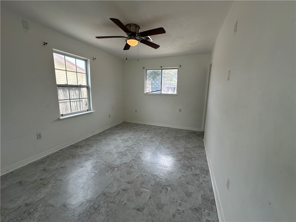 113 Lee Ave Property Photo 13