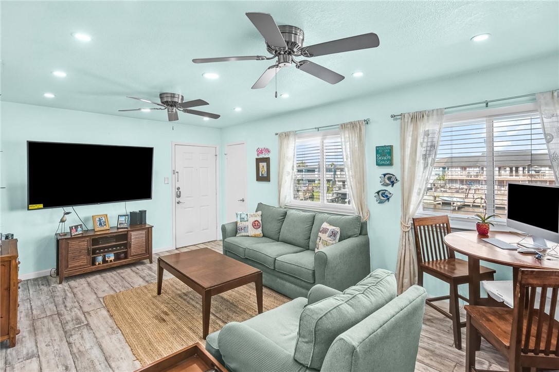 15421 Seamount Cay Ct 202 Property Photo 4