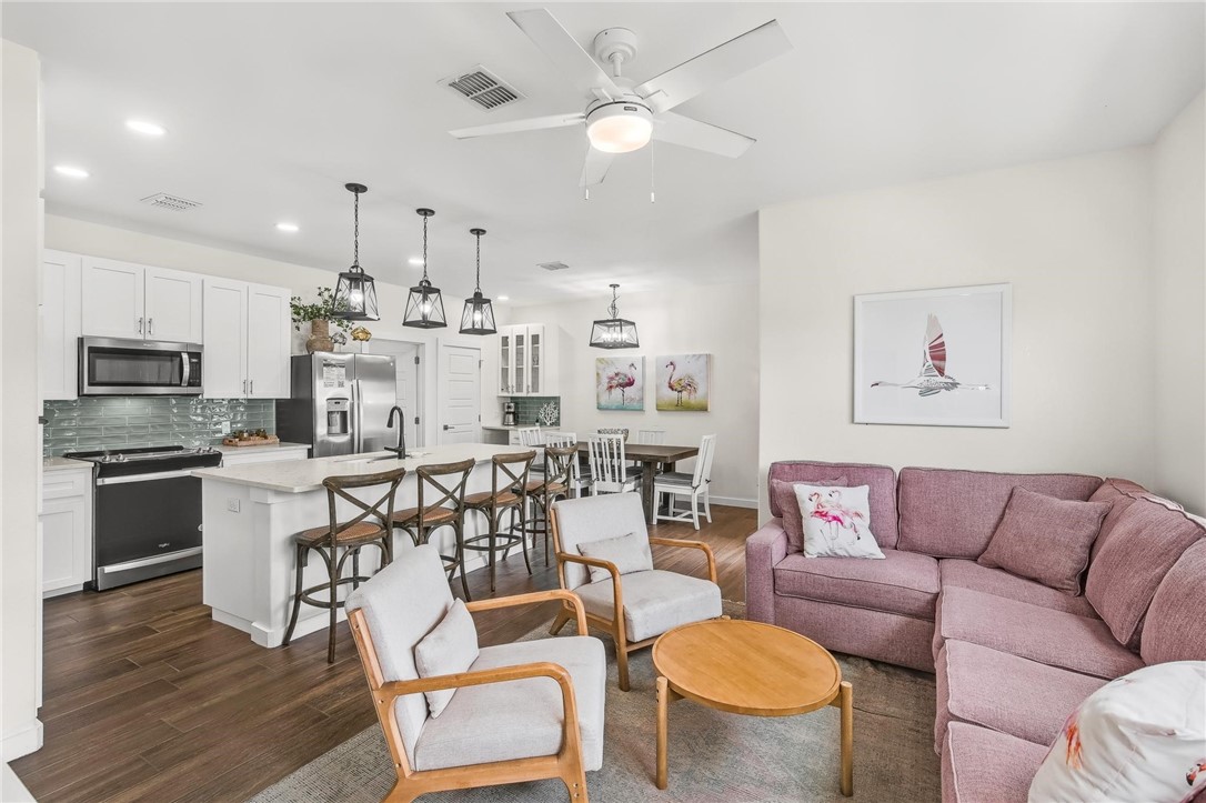 603 E Avenue G 103 Property Photo 15