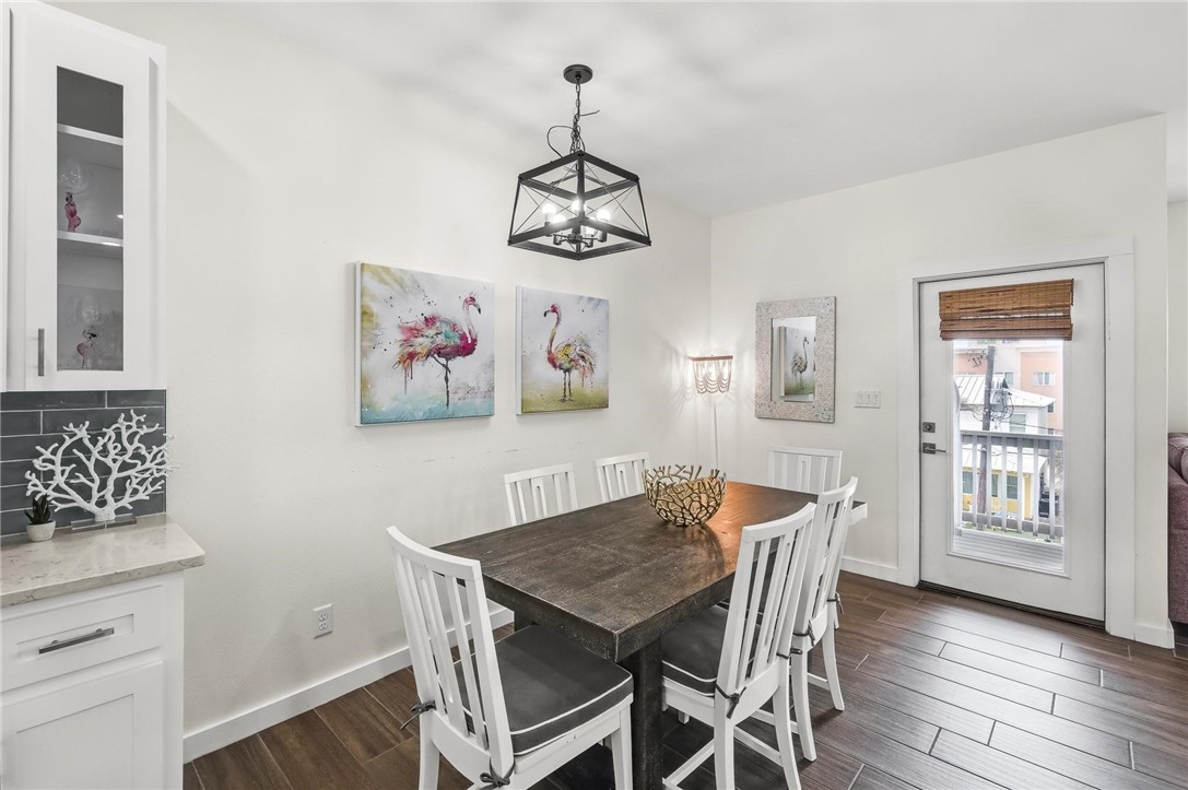 603 E Avenue G 103 Property Photo 23