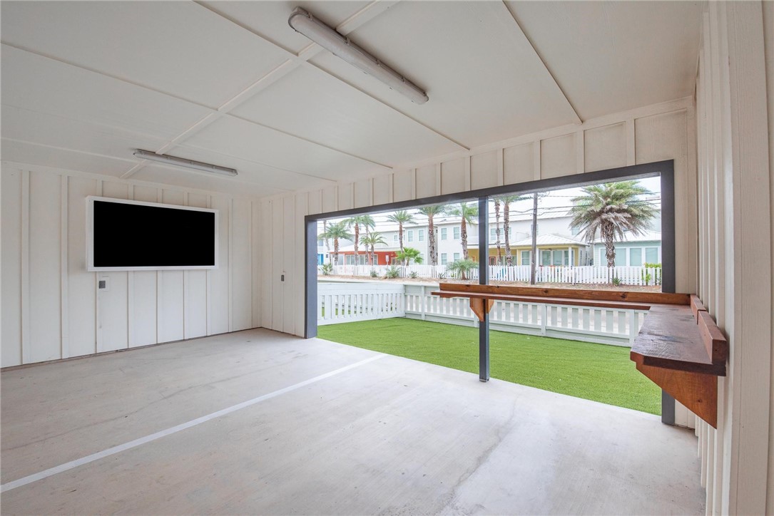 603 E Avenue G 103 Property Photo 33