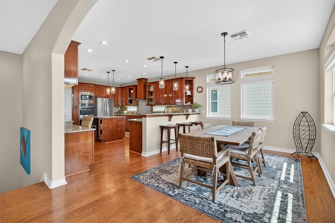 853 Oceanside Dr Property Photo 11